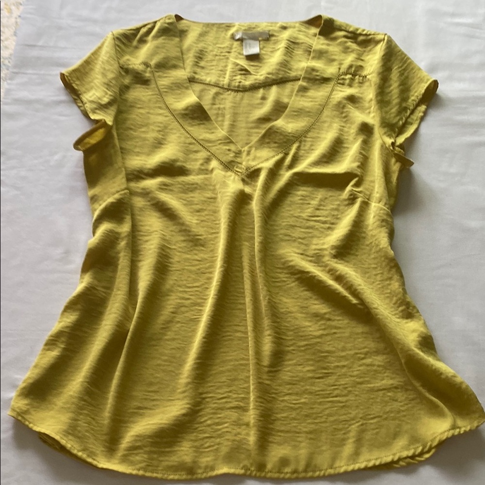H&M Yellow Fitted Cap Sleeve Blouse